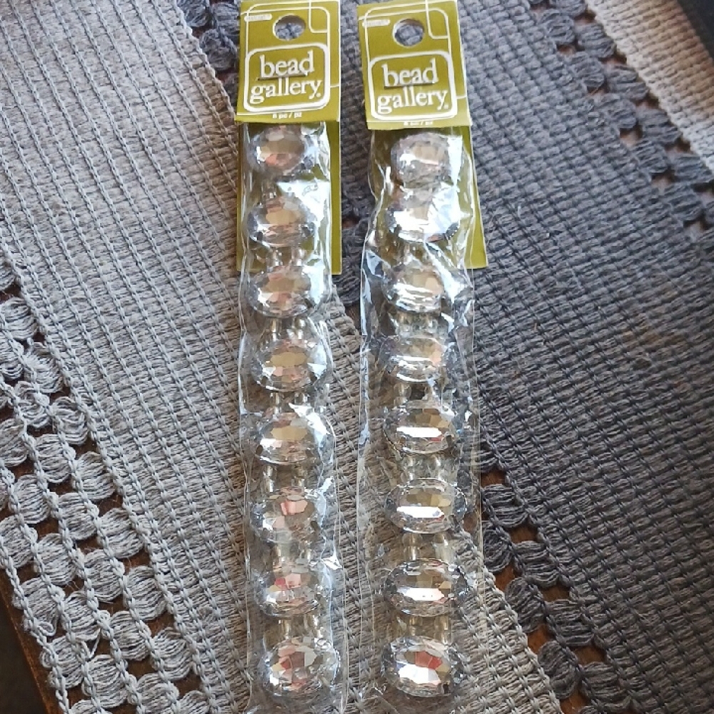 Gallery Clear Faceted Beads - Pack of Strands